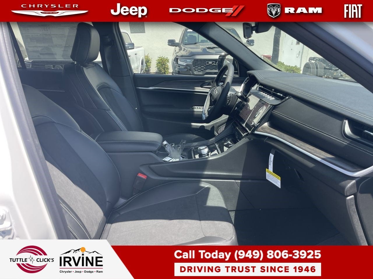 2026 Jeep Grand Cherokee Laredo Altitude