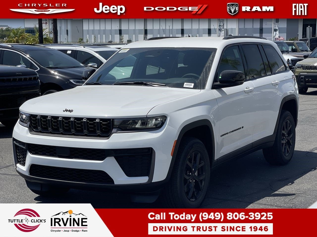 2026 Jeep Grand Cherokee Laredo Altitude