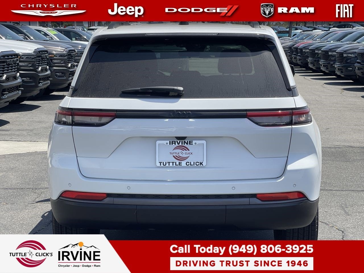 2026 Jeep Grand Cherokee Laredo Altitude