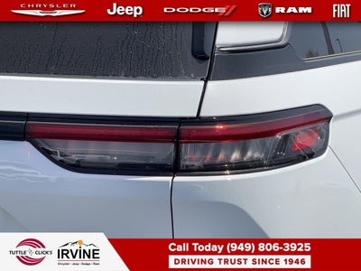 2026 Jeep Grand Cherokee Laredo Altitude