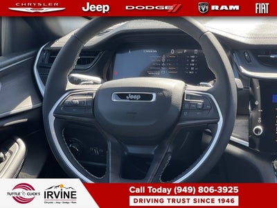 2026 Jeep Grand Cherokee Laredo