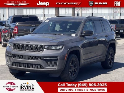 2026 Jeep Grand Cherokee Laredo