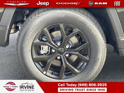 2026 Jeep Grand Cherokee Laredo