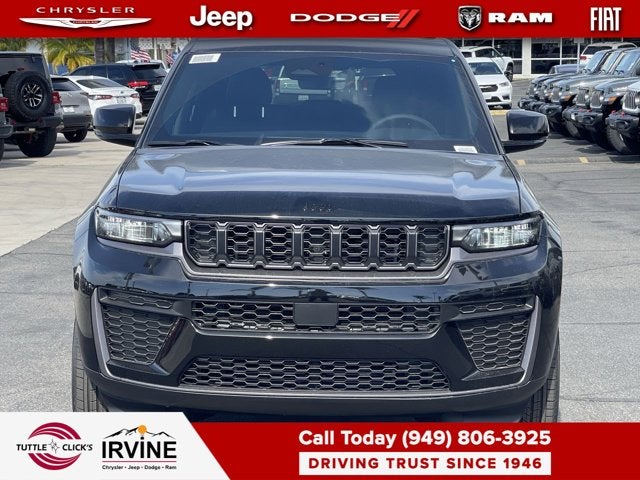 2026 Jeep Grand Cherokee Laredo