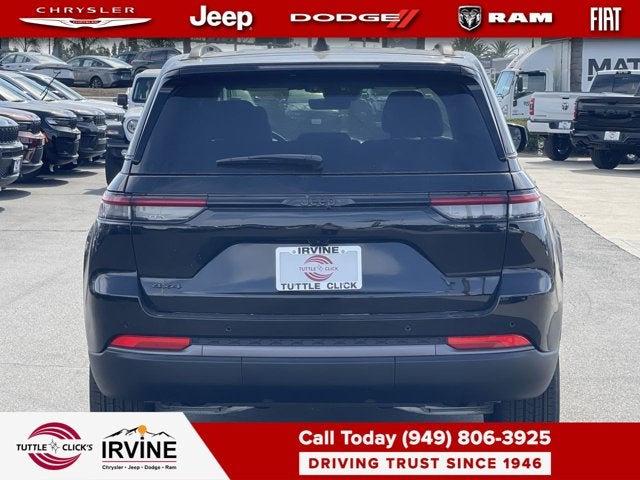 2026 Jeep Grand Cherokee Laredo