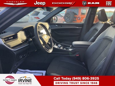 2026 Jeep Grand Cherokee Laredo Altitude