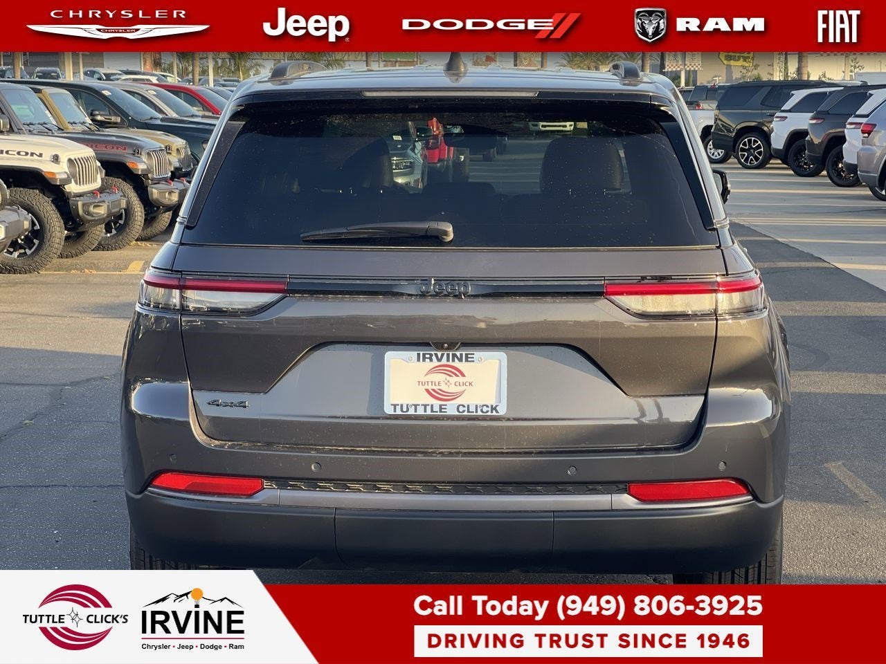 2026 Jeep Grand Cherokee Laredo Altitude