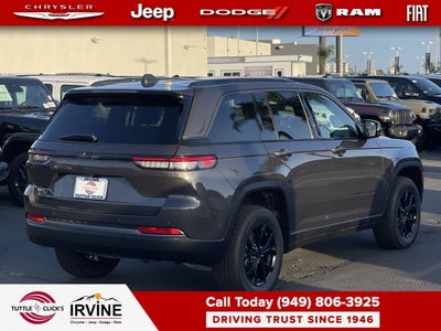 2026 Jeep Grand Cherokee Laredo Altitude