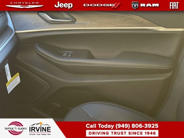 2026 Jeep Grand Cherokee L Laredo