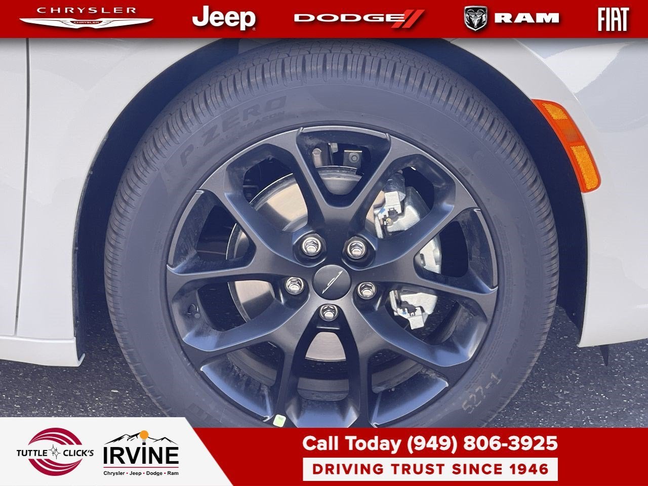2027 Chrysler Pacifica Select