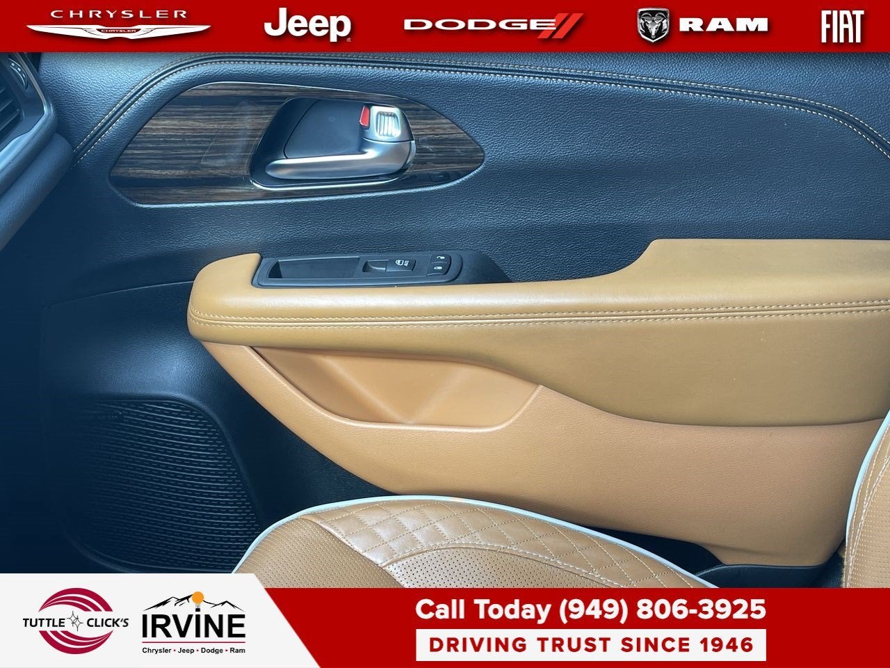 2023 Chrysler Pacifica Hybrid Pinnacle