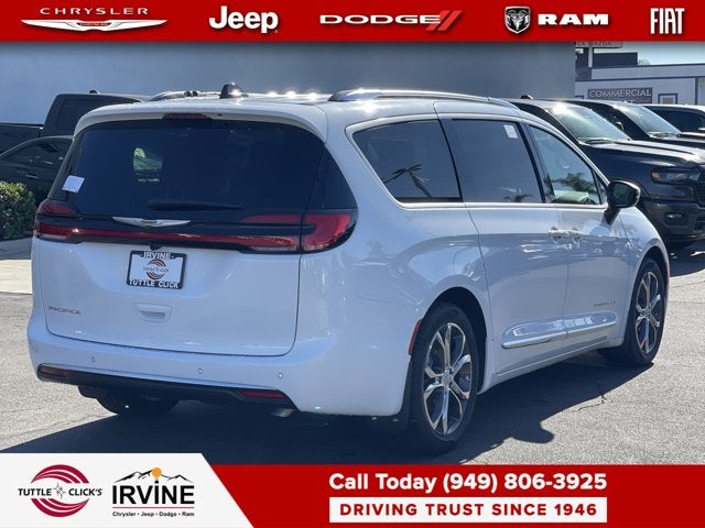 2026 Chrysler Pacifica Pinnacle