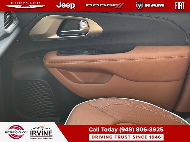 2026 Chrysler Pacifica Pinnacle