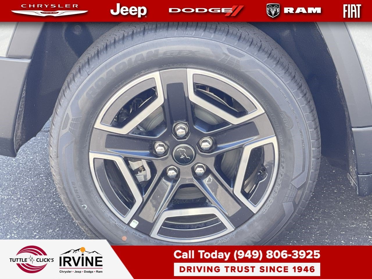 2026 Jeep Cherokee Laredo