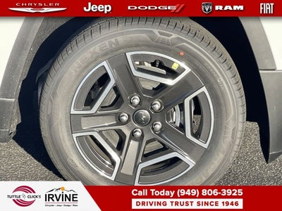 2026 Jeep Cherokee Laredo