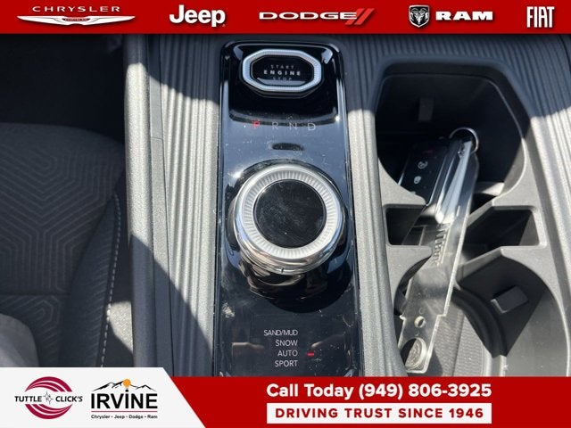 2026 Jeep Cherokee Laredo