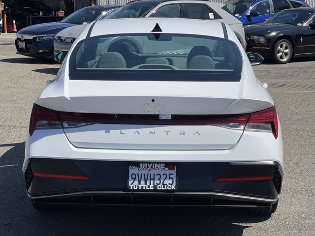 2025 Hyundai Elantra SEL Convenience