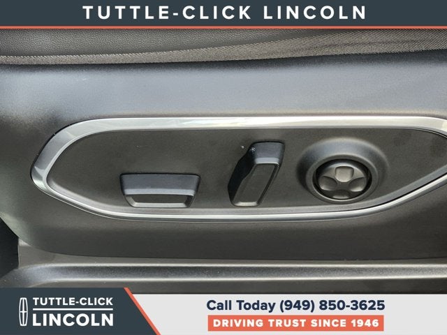 2026 Jeep Grand Wagoneer 4DR 2WD