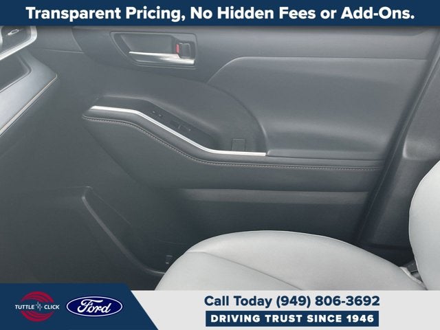 2023 Toyota Highlander Hybrid Bronze Edition