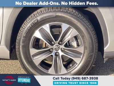 2024 TOYOTA TRUCK HIGHLANDER XLE