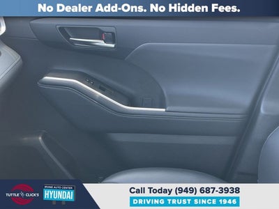 2024 TOYOTA TRUCK HIGHLANDER XLE
