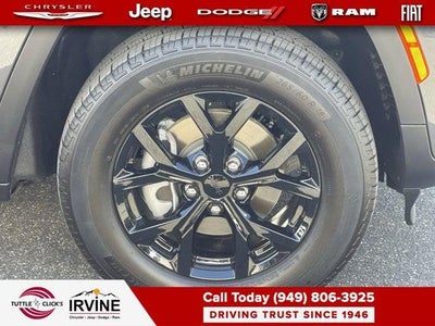 2026 Jeep Grand Cherokee Altitude 4x2