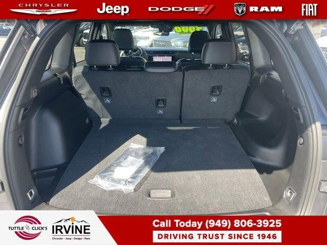 2026 Jeep Grand Cherokee Altitude 4x2