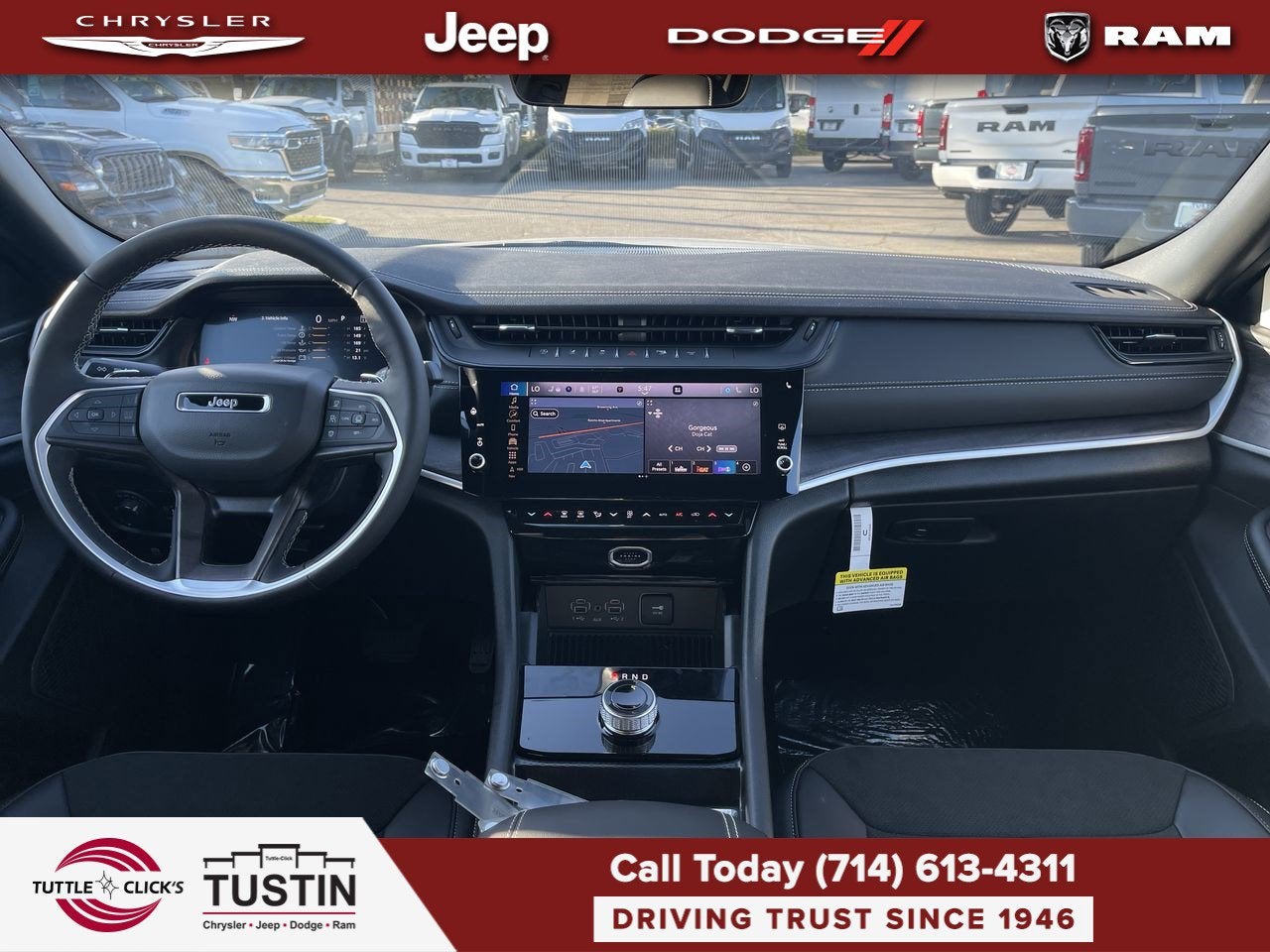 2026 Jeep Grand Cherokee Laredo