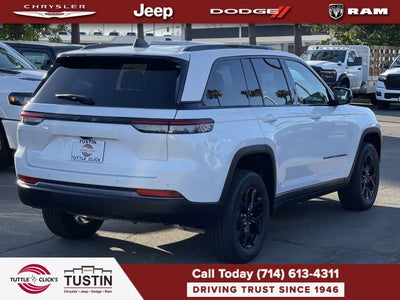2026 Jeep Grand Cherokee Laredo