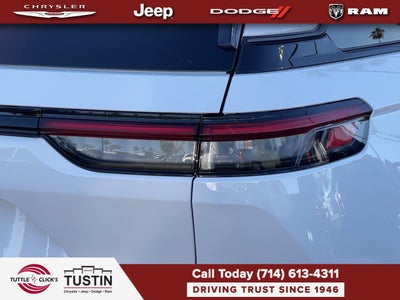 2026 Jeep Grand Cherokee Laredo