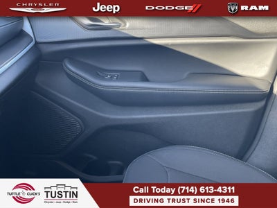 2025 Jeep Grand Cherokee L Laredo 4x2