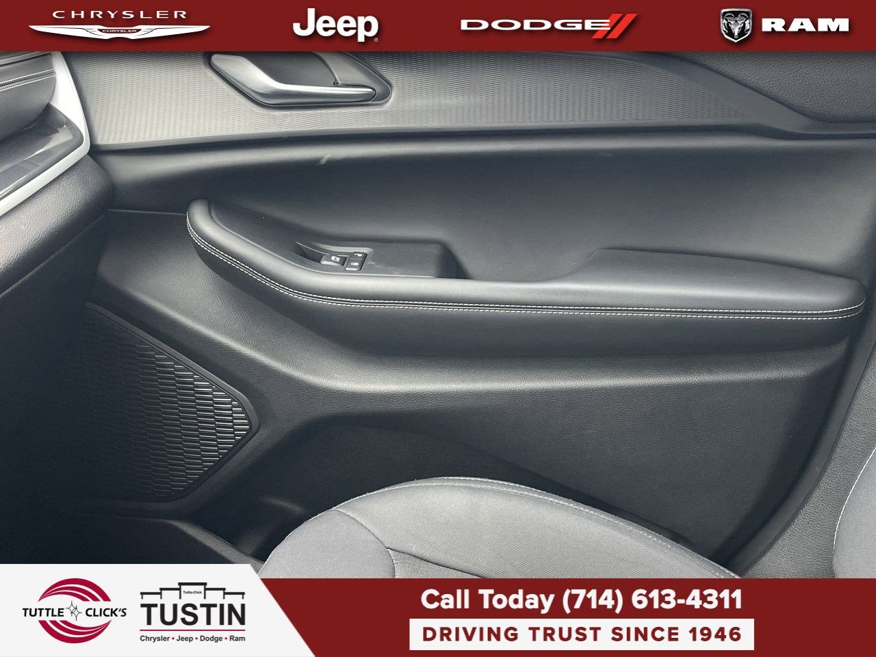 2023 Jeep Grand Cherokee L Laredo 4x2