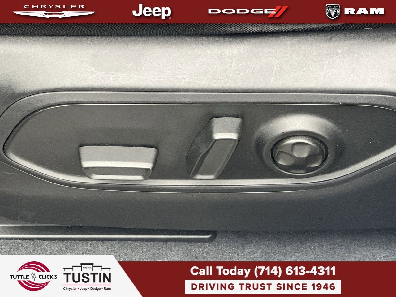 2023 Jeep Grand Cherokee L Laredo 4x2