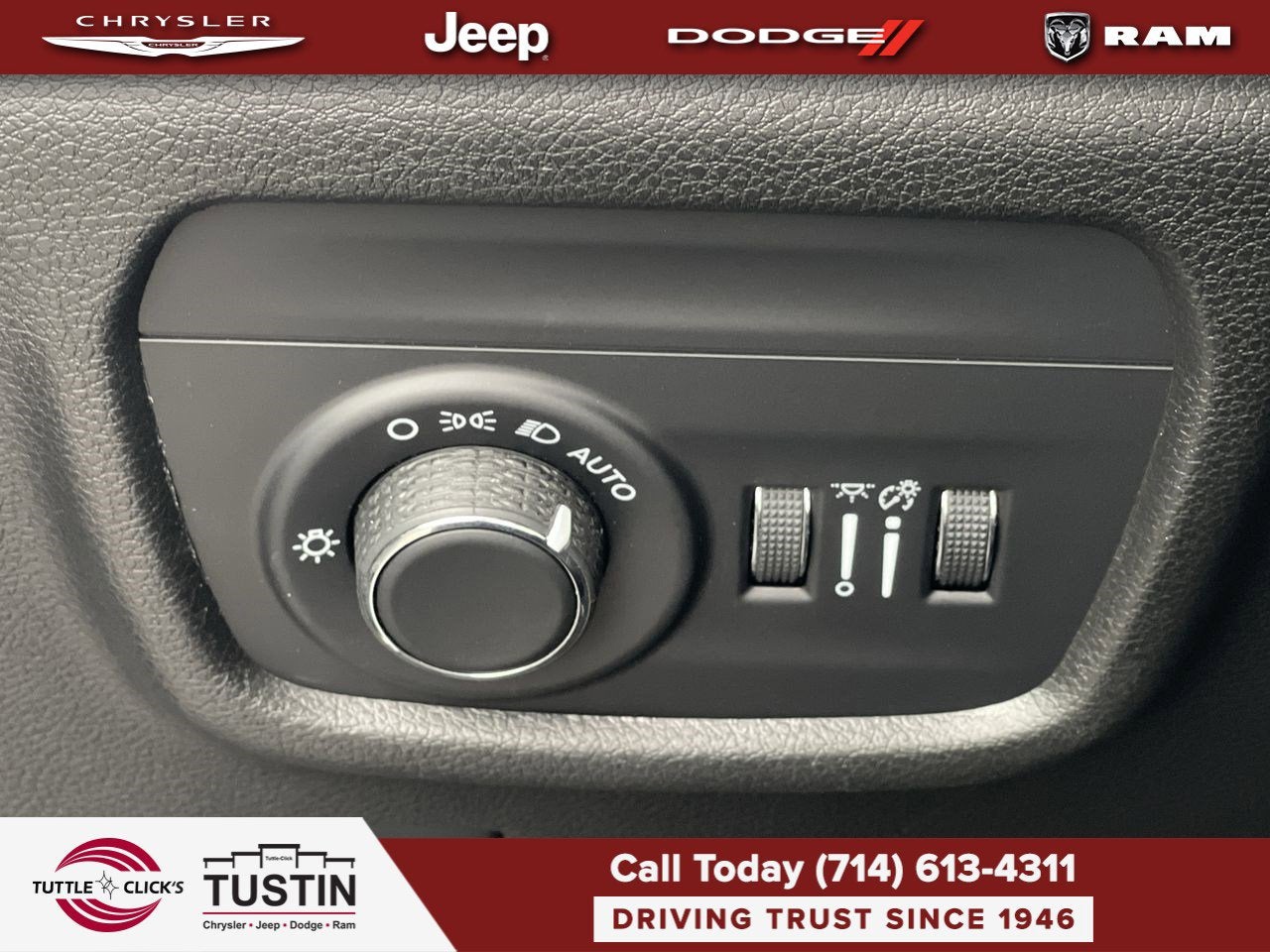 2023 Jeep Grand Cherokee L Laredo 4x2