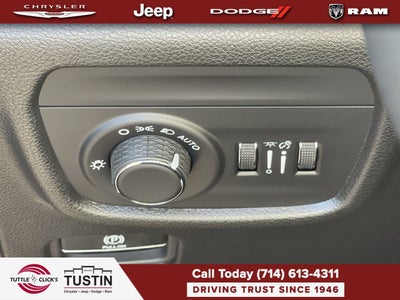2026 Jeep Grand Cherokee Laredo Altitude