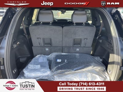 2026 Jeep Grand Cherokee Laredo Altitude