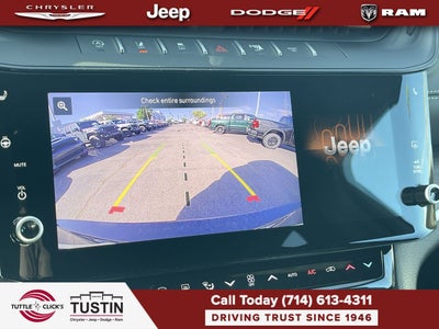 2026 Jeep Grand Cherokee Laredo Altitude