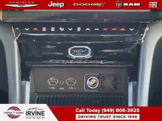2026 Jeep Grand Cherokee GRAND CHEROKEE L LAREDO ALTITUDE 4X4