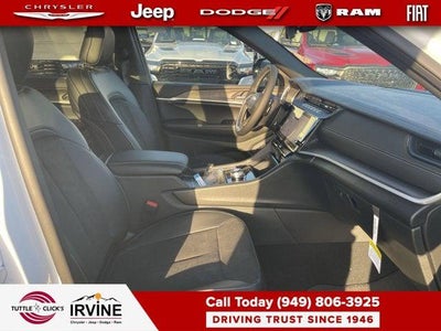 2026 Jeep Grand Cherokee GRAND CHEROKEE L LAREDO ALTITUDE 4X4