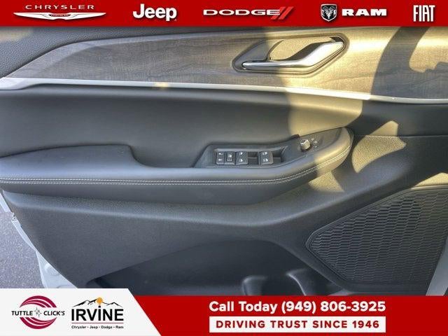 2026 Jeep Grand Cherokee GRAND CHEROKEE L LAREDO ALTITUDE 4X4