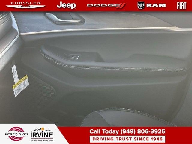 2026 Jeep Grand Cherokee GRAND CHEROKEE L LAREDO ALTITUDE 4X4