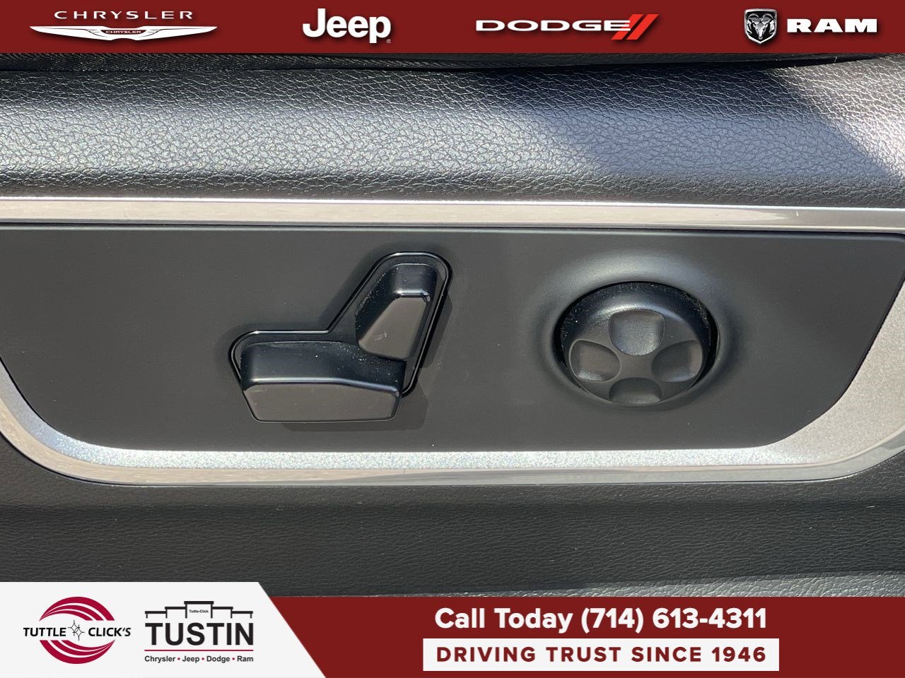 2020 RAM 1500 Laramie Crew Cab 4x4 5'7' Box