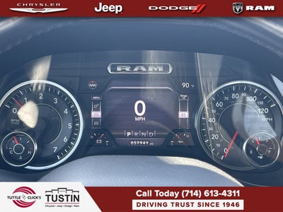 2020 RAM 1500 Laramie Crew Cab 4x4 5'7' Box