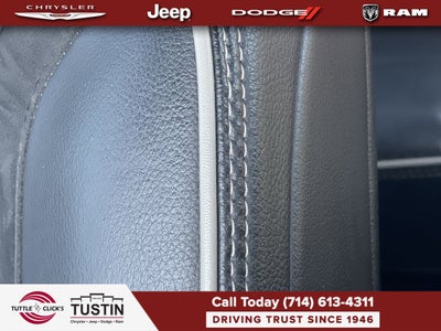 2020 RAM 1500 Laramie Crew Cab 4x4 5'7' Box