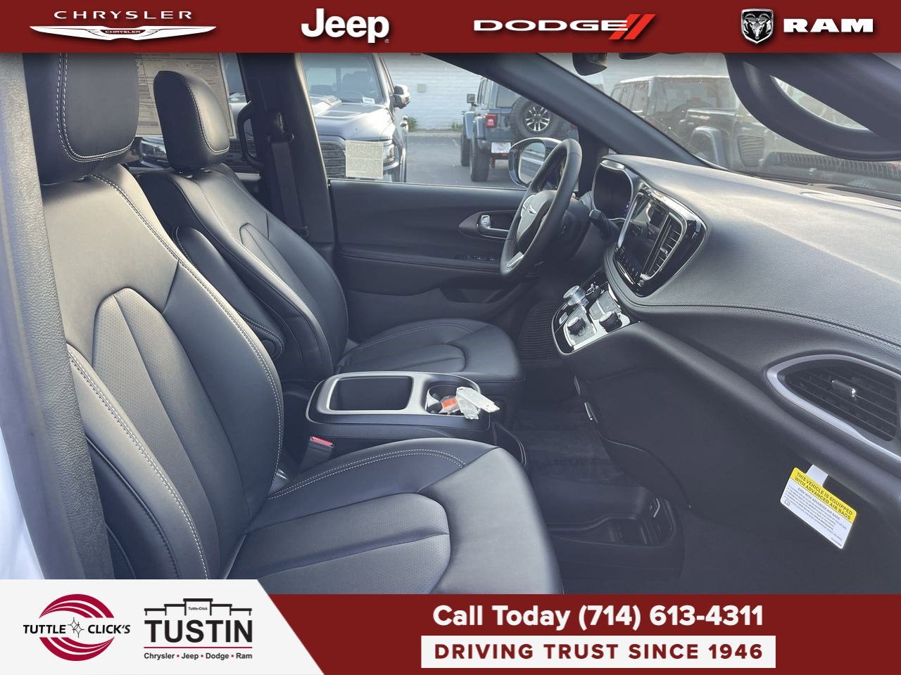 2026 Chrysler Pacifica Select