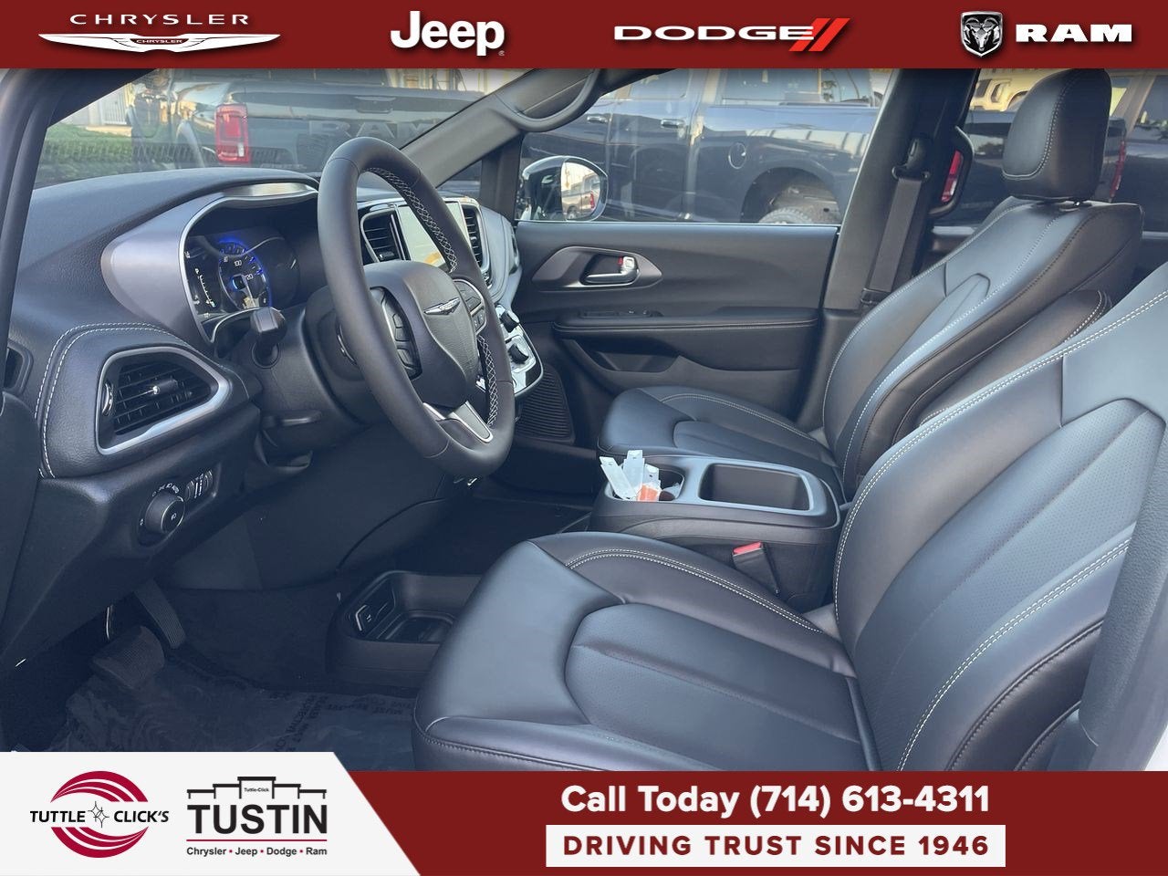 2026 Chrysler Pacifica Select