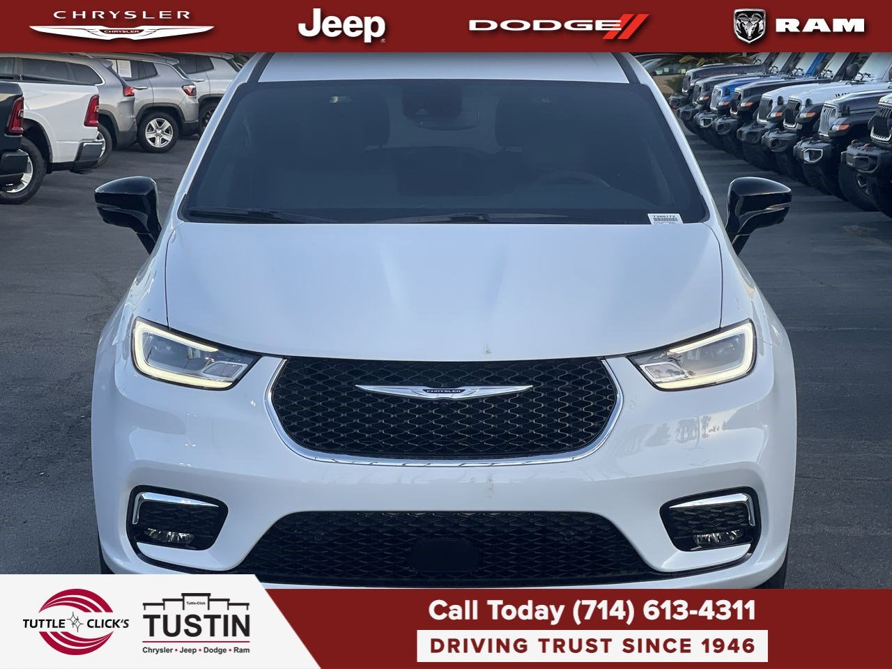 2026 Chrysler Pacifica Select