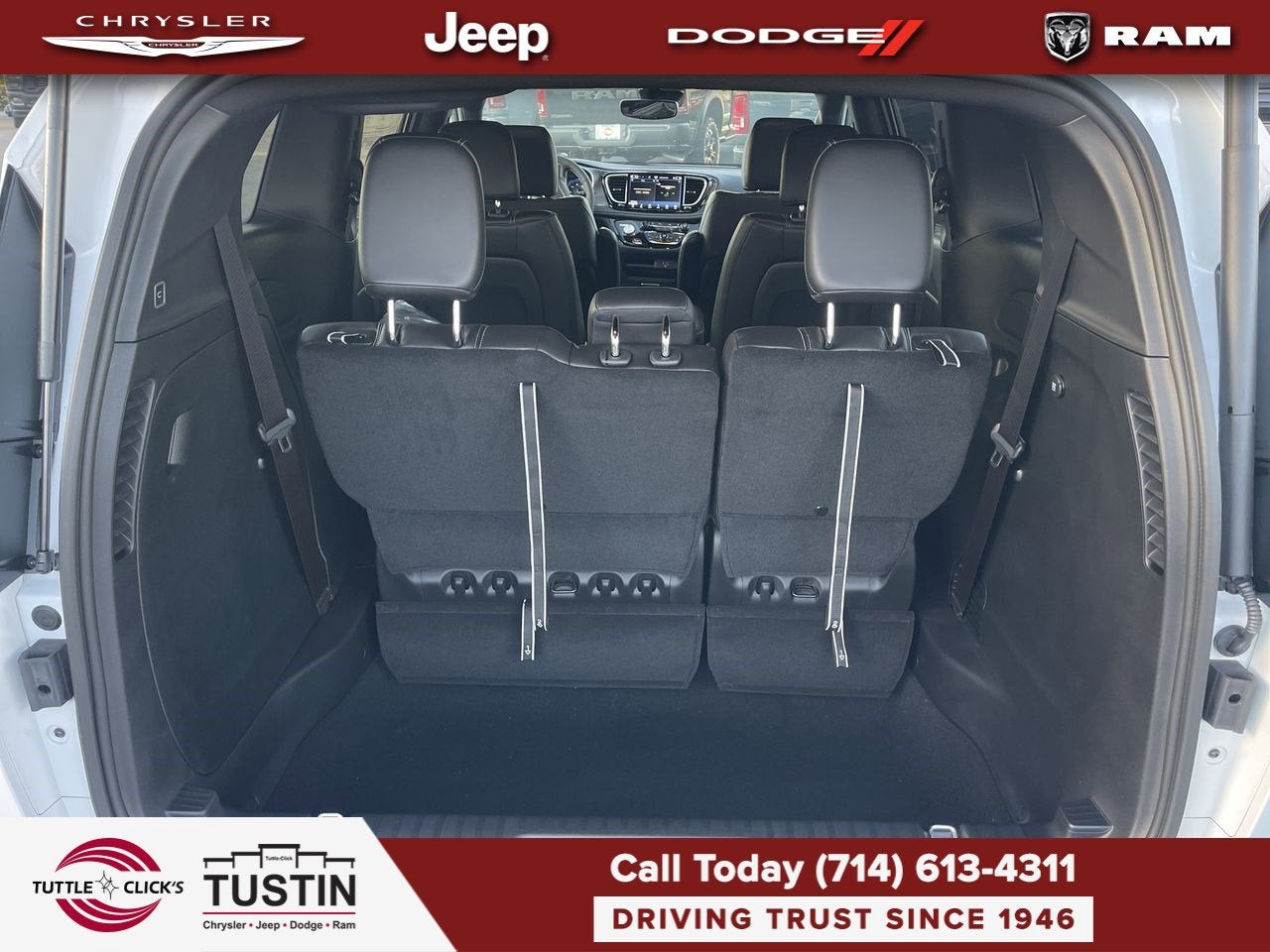 2026 Chrysler Pacifica Select