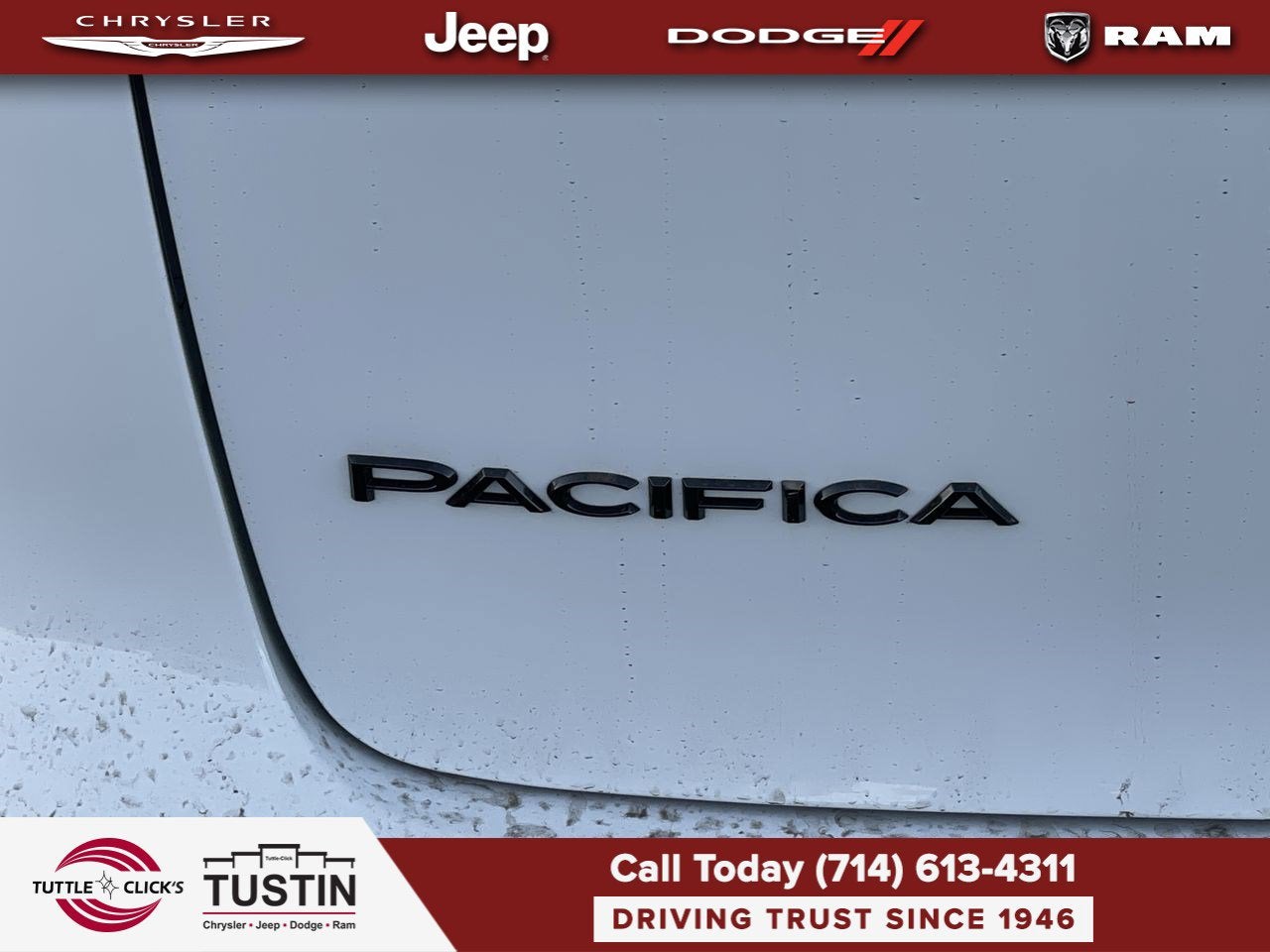 2026 Chrysler Pacifica Select