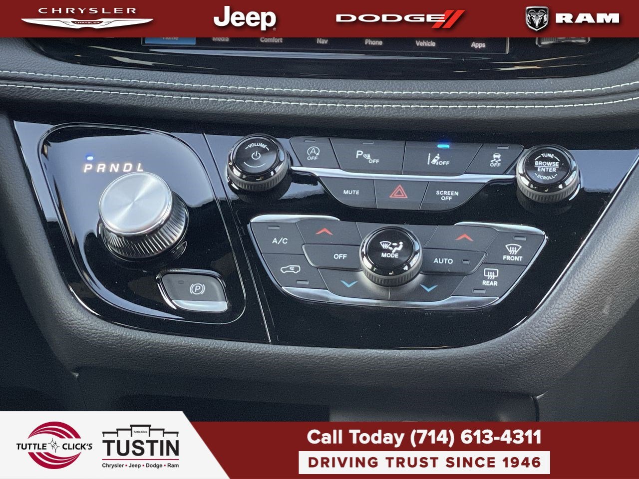 2026 Chrysler Pacifica Select